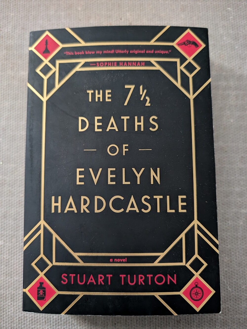 The 7 1/2 Deaths Of Evelyn Hardcastle
